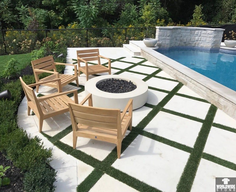 Pool Corner